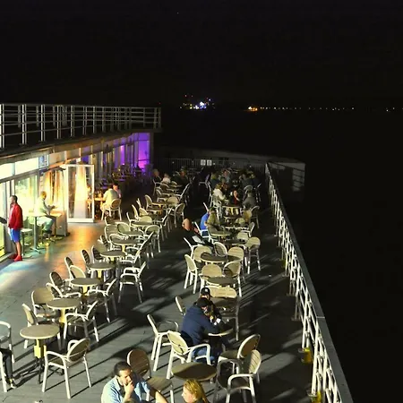 公寓 Apartament Solna