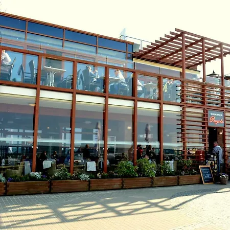 公寓 Apartament Solna *